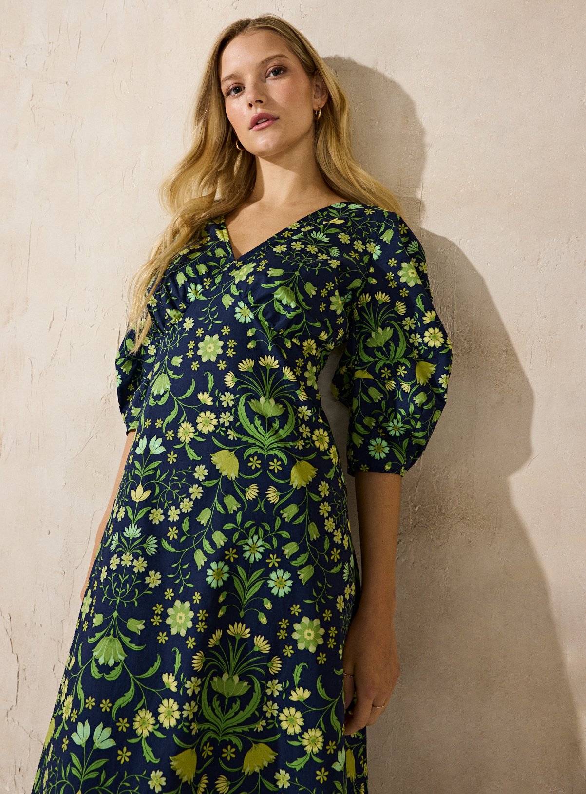 EVERBELLE Printed Poplin Midi Summer Dress 8 - Image 1 thumbnail